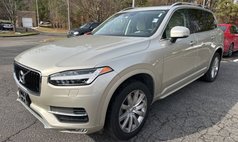 2016 Volvo XC90 T6 Momentum