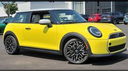 2025 MINI Hardtop Cooper S Signature Trim