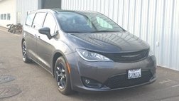 2020 Chrysler Pacifica Touring