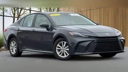 2025 Toyota Camry LE FWD