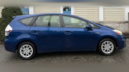 2013 Toyota Prius v Five