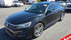 2016 Volkswagen Passat R-Line PZEV w/Comfort Package