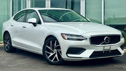 2020 Volvo S60 T6 Momentum