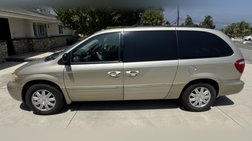 2005 Chrysler Town and Country Touring
