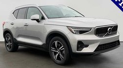 2023 Volvo XC40 B5 Plus Bright Theme