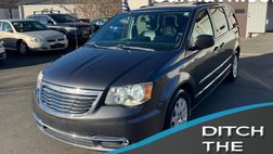 2016 Chrysler Town and Country Touring
