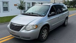2005 Chrysler Town and Country Touring
