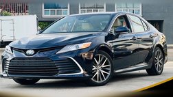 2022 Toyota Camry Hybrid XLE
