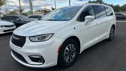 2022 Chrysler Pacifica Hybrid Touring L
