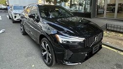 2022 Volvo XC60 B6 R-Design
