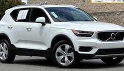 2020 Volvo XC40 T5 Momentum