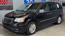 2016 Chrysler Town and Country Limited Platinum
