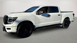 2023 Nissan Titan SV