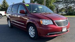 2016 Chrysler Town and Country Touring