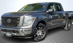 2021 Nissan Titan SV