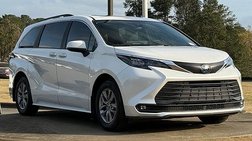 2025 Toyota Sienna XLE