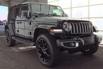 2025 Jeep Wrangler Sahara 4WD