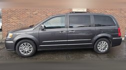2015 Chrysler Town and Country Touring-L