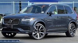2022 Volvo XC90 T6 Momentum 6-Passenger