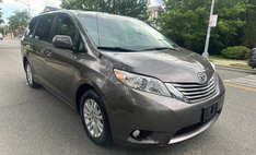 2014 Toyota Sienna XLE 8-Passenger