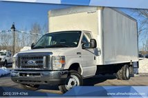 2016 Ford E-Series E-350 SD