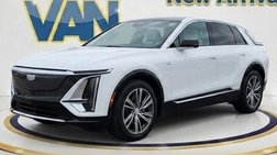 2025 Cadillac LYRIQ Luxury 1