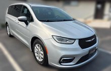2023 Chrysler Pacifica Touring