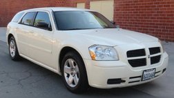 2005 Dodge Magnum SE