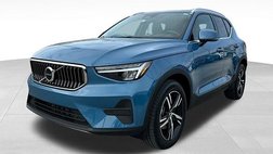 2025 Volvo XC40 B5 Core Bright Theme