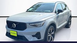 2024 Volvo XC40 B5 Core