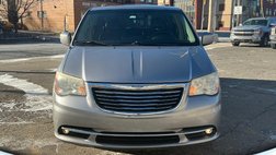 2014 Chrysler Town and Country Touring