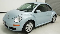 2010 Volkswagen New Beetle Base