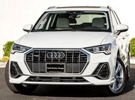 2019 Audi Q3 quattro S line Prem Plus 45 TFSI