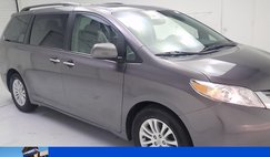 2017 Toyota Sienna XLE 8-Passenger