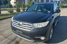 2011 Toyota Highlander SE