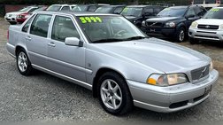 2000 Volvo S70 Base