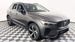 2022 Volvo XC60 B6 R-Design