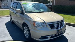 2016 Chrysler Town and Country Touring