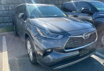 2024 Toyota Highlander Hybrid Platinum