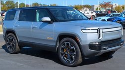 2023 Rivian R1S Adventure