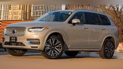 2025 Volvo XC90 T8 Plus Bright Theme 7P