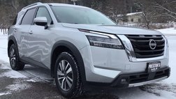 2022 Nissan Pathfinder SL
