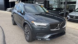 2021 Volvo XC90 T6 Momentum 6-Passenger