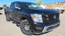 2022 Nissan Titan SV