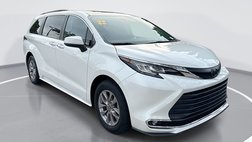 2022 Toyota Sienna XLE