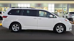 2020 Toyota Sienna LE