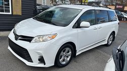 2020 Toyota Sienna LE