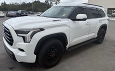 2025 Toyota Sequoia SR5