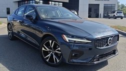 2024 Volvo S60 B5 Core Dark Theme