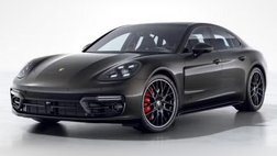 2023 Porsche Panamera GTS